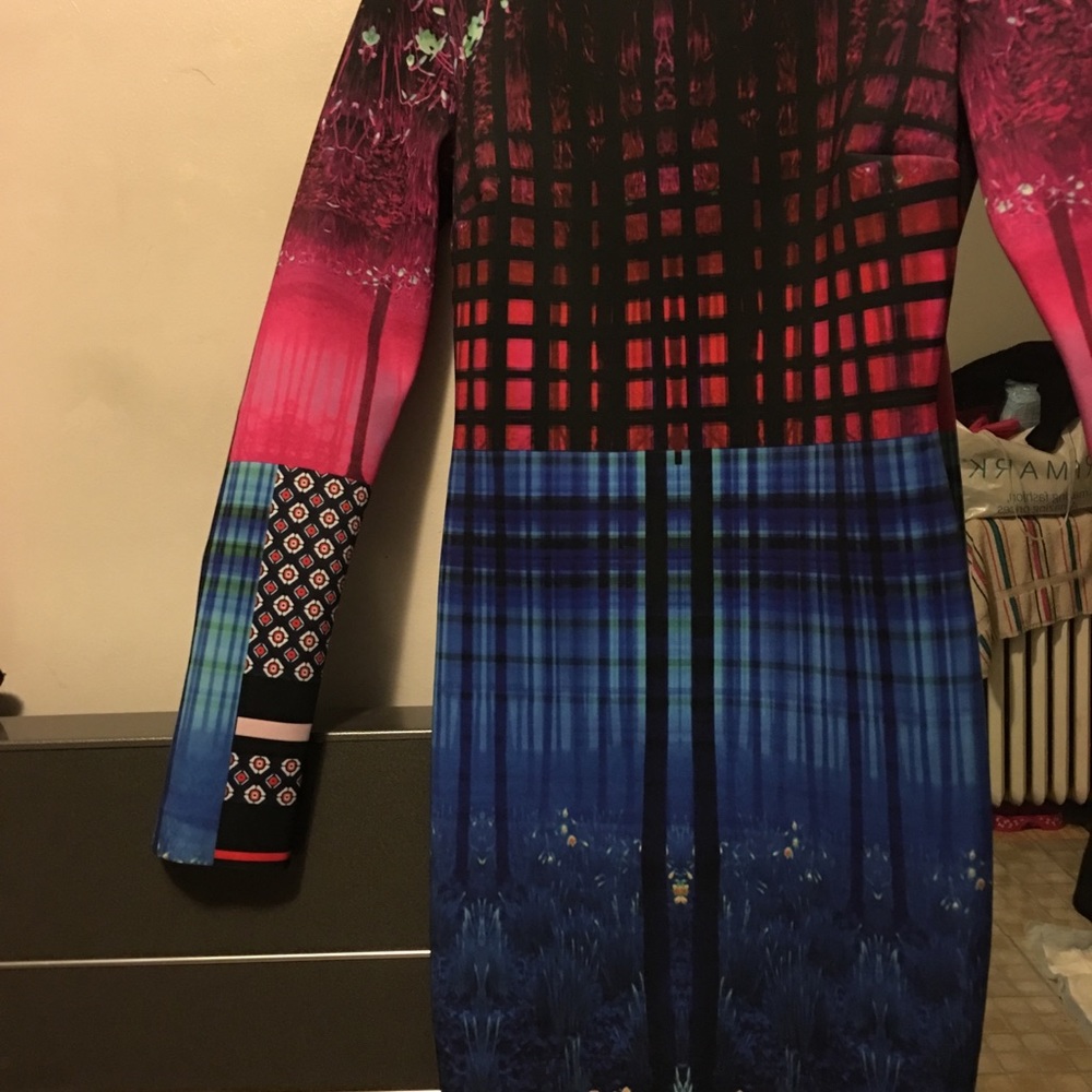 Dress - Picture 2 of 2